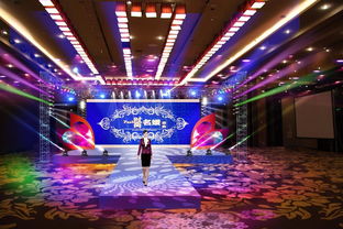 深圳商業(yè)演出活動策劃 舞臺燈光、音響與LED背景屏的完美融合